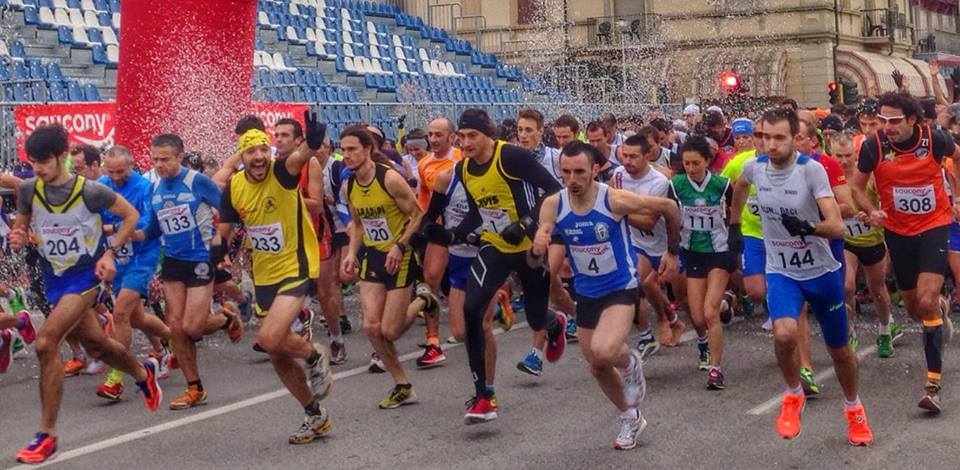 partenza gara di corsa