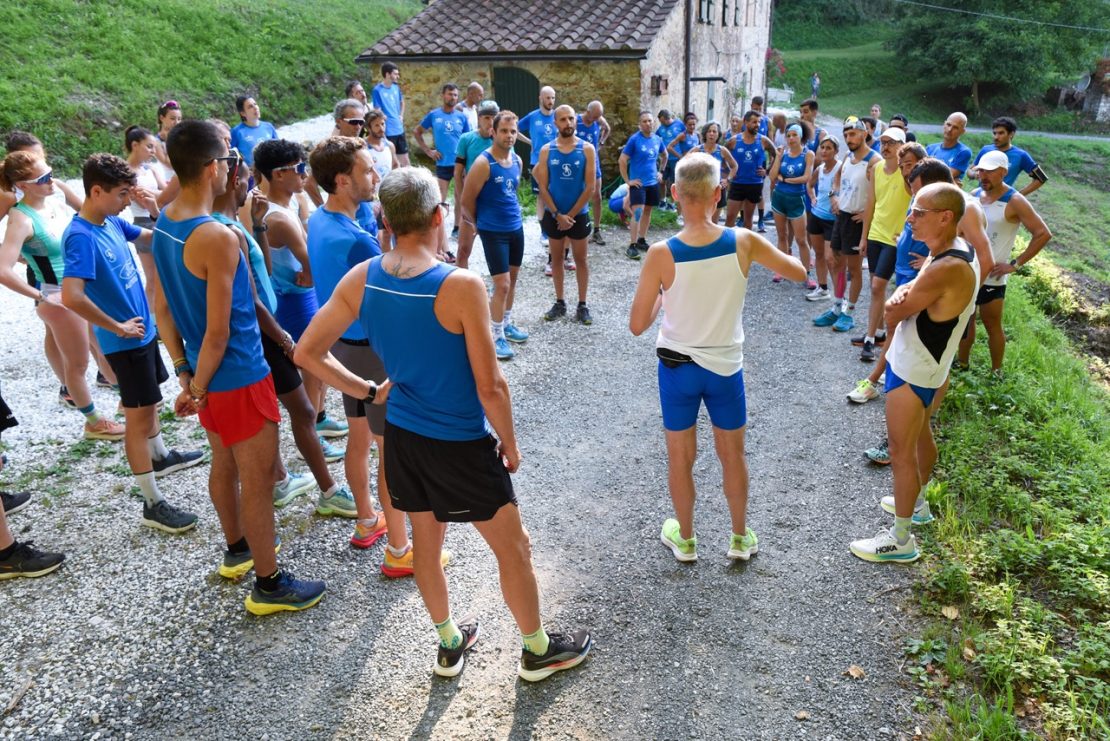 Massimo Santucci con il gruppo Santucci Running